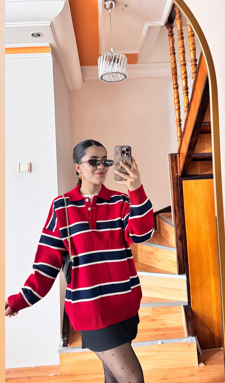 Kırmızı Çizgili Polo Yaka Kazak 