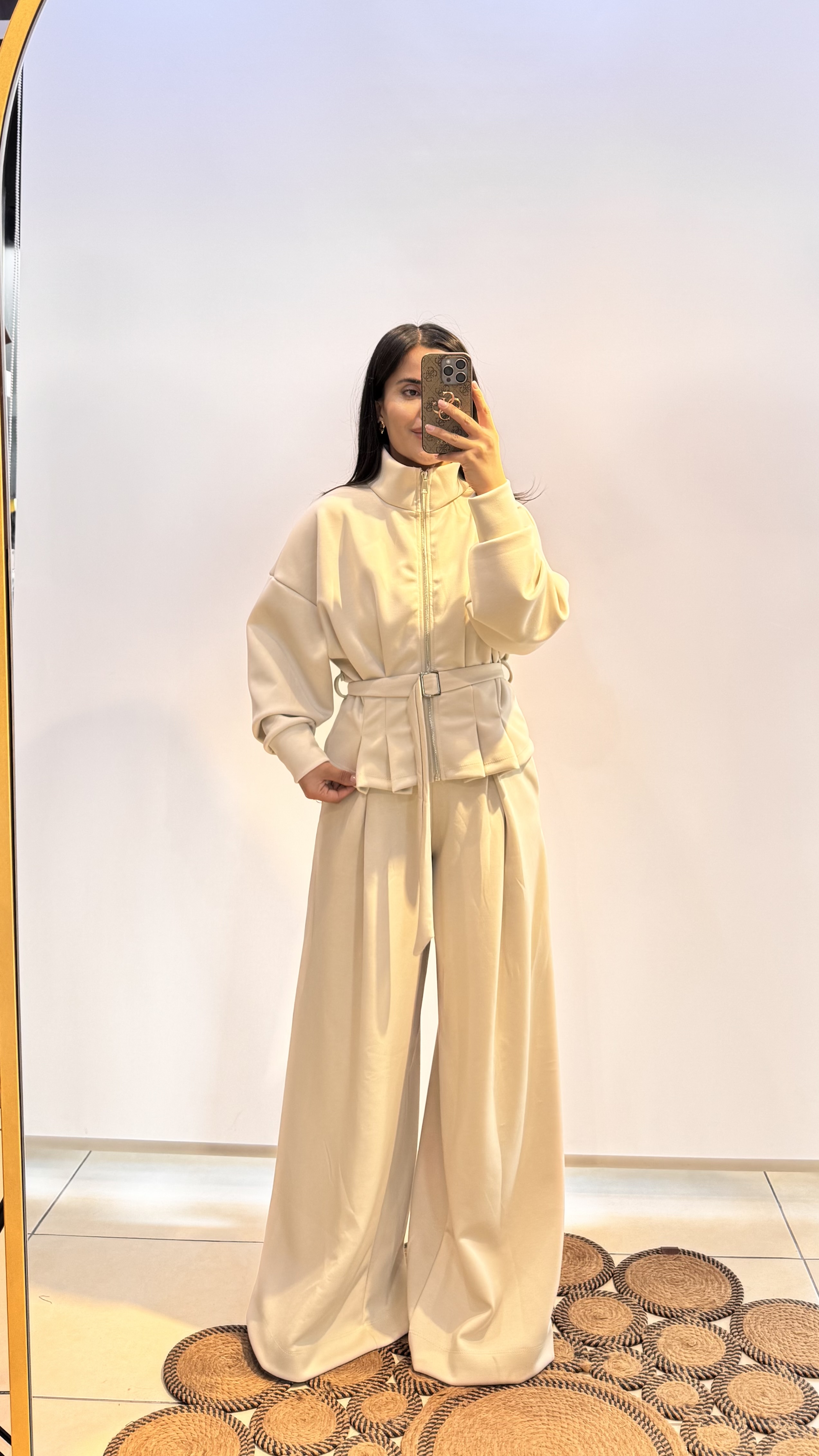 Krem Beli Kemerli Eşofman Takım 