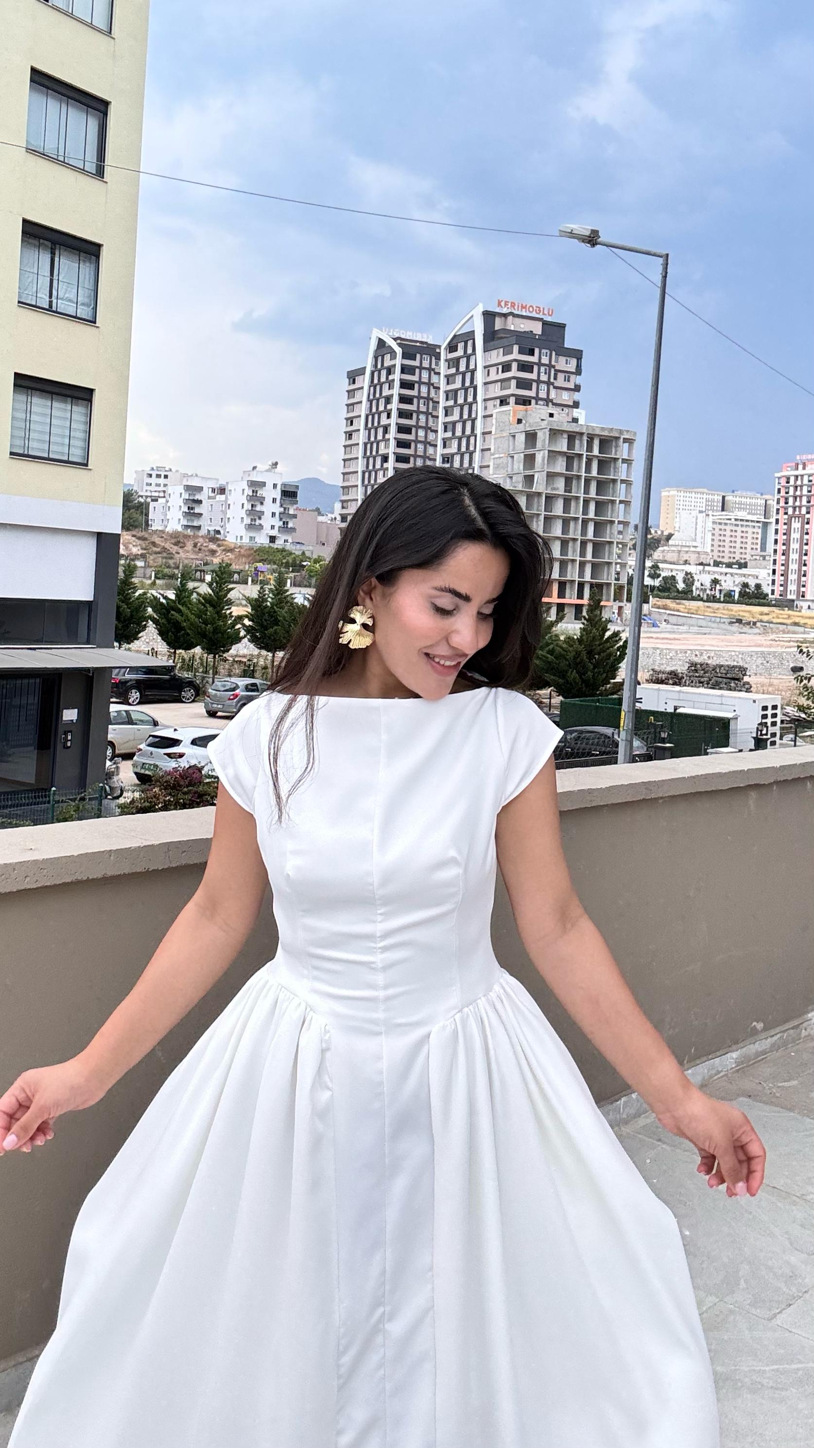 Vexsiya Belden Oturmalı Elbise