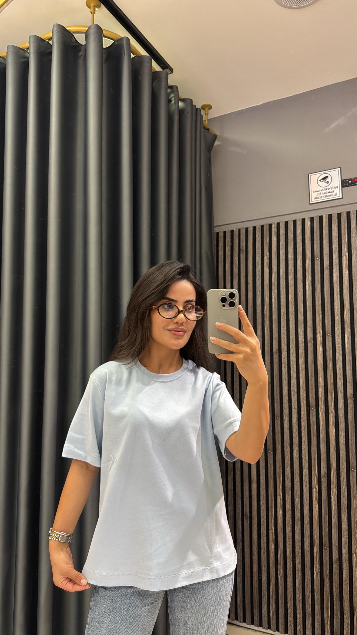 Mavi Tişört